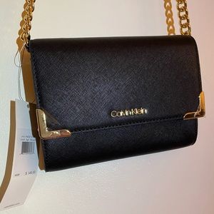 - Calvin Klein Small cross body purse